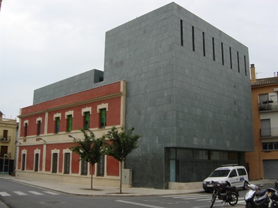 La part posterior del nou edifici del Museu Darder, l'any 2009.